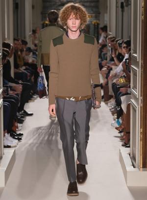 異国の文化をまとったヴァレンティノ風“旅人”【2016春夏メンズ】