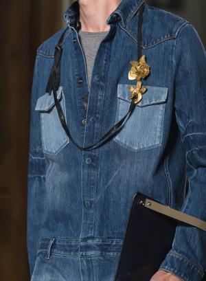 異国の文化をまとったヴァレンティノ風“旅人”【2016春夏メンズ】