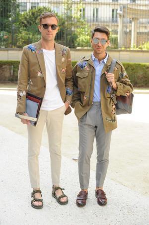 異国の文化をまとったヴァレンティノ風“旅人”【2016春夏メンズ】