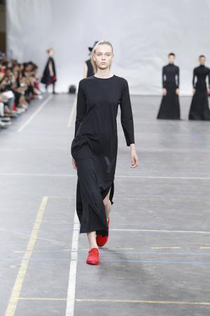 山本耀司のスケッチから着想したY-3【2016春夏メンズ＆ウィメンズ】