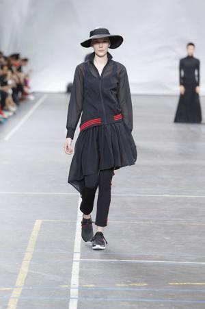 山本耀司のスケッチから着想したY-3【2016春夏メンズ＆ウィメンズ】