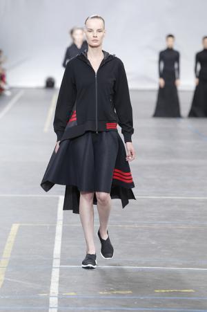 山本耀司のスケッチから着想したY-3【2016春夏メンズ＆ウィメンズ】