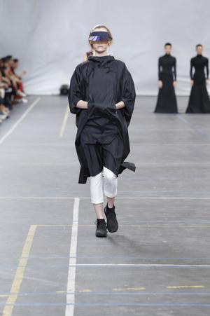 山本耀司のスケッチから着想したY-3【2016春夏メンズ＆ウィメンズ】