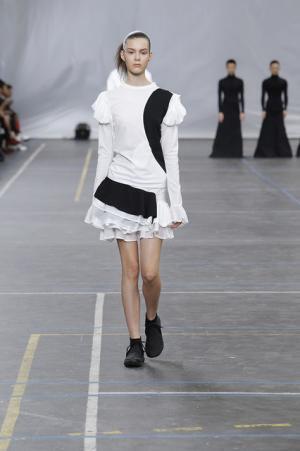 山本耀司のスケッチから着想したY-3【2016春夏メンズ＆ウィメンズ】