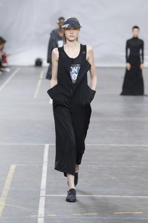 山本耀司のスケッチから着想したY-3【2016春夏メンズ＆ウィメンズ】