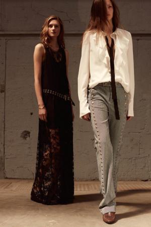 アニマルプリントでみせるクロエのロマンチックグラム【16年プレスプリング】