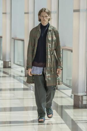 kolorの提案するテックなミリタリースタイル【2016春夏メンズ&amp;ウィメンズ】