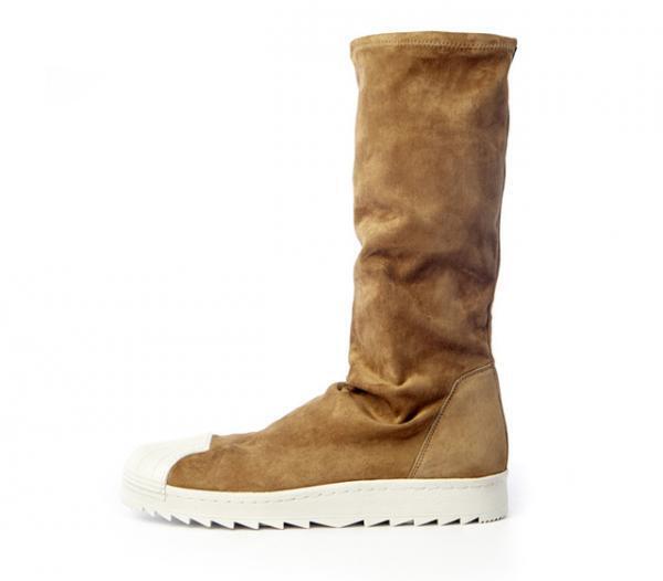 アディダス バイ リック・オウエンス、2016春夏コレクションのテーマはグラディエーターサンダル