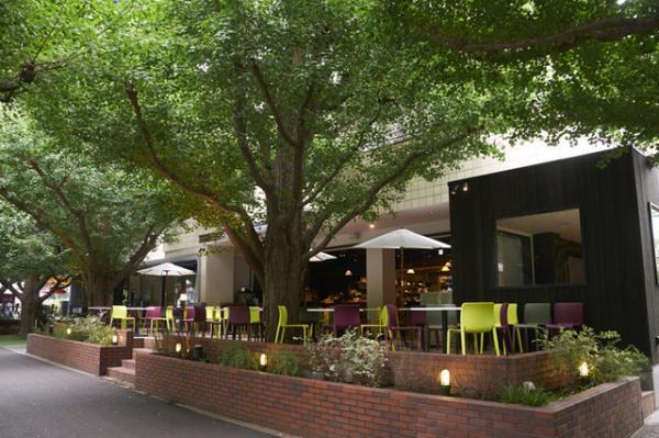 神宮花火の夜は“オマール海老釣り”で夏祭り気分。キハチ青山本店で屋台メニュー展開