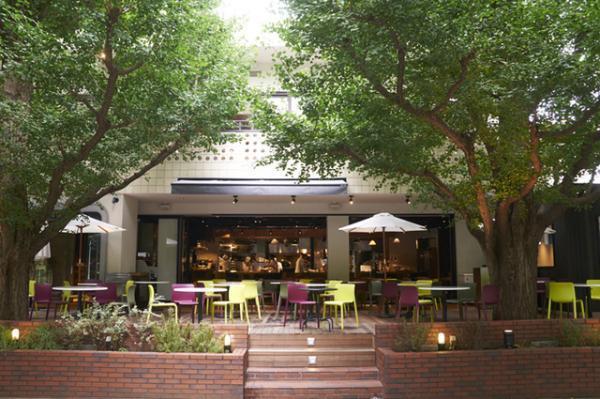 神宮花火の夜は“オマール海老釣り”で夏祭り気分。キハチ青山本店で屋台メニュー展開