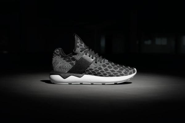 アディダス、スネイク柄「チューブラー」最新モデル発表。機能性＆美フォルムを両立