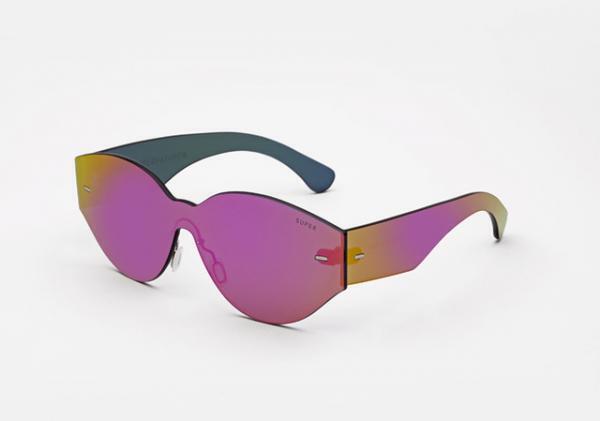 テンプルまで全てレンズ素材！サングラス「SUPER」からジョルジオ・モロダーとのコラボなど限定モデル発売
