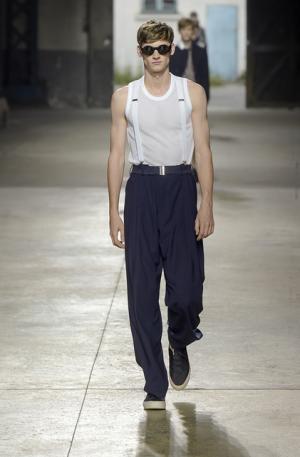 主役はマリリン・モンロー。ドリス ヴァン ノッテンのニューフォークロアスタイル【2016春夏メンズ】