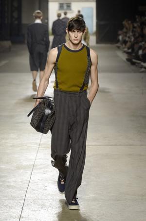 主役はマリリン・モンロー。ドリス ヴァン ノッテンのニューフォークロアスタイル【2016春夏メンズ】