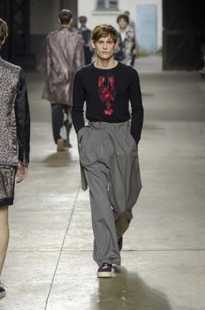 主役はマリリン・モンロー。ドリス ヴァン ノッテンのニューフォークロアスタイル【2016春夏メンズ】