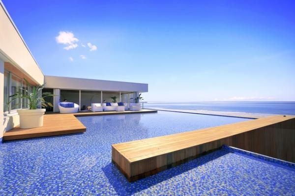 湘南の海とカジュアルフレンチを愉しむ。「アマンダンブルー鎌倉」が夏季限定でランチ営業