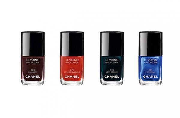 CHANELの新作ネイルでまるで指先がコンテンポラリーアートの一部に【Today's item】