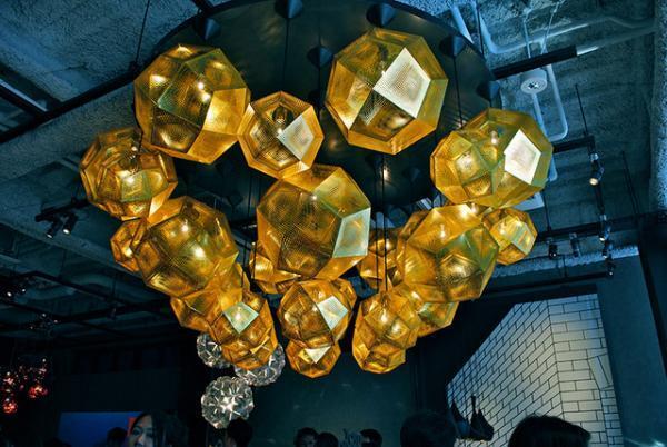 アートでミニマム「トム・ディクソン」が日本初オンリーショップを青山にオープン