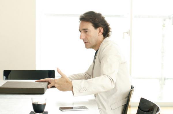 バージョンアップできる日本のOSと進化を止めているデザイン。グエナエル・ニコラに聞く、日本のデザインの未来【Interview】4/4