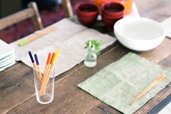 鈴木マサル＆浅葉克己ら5名のクリエーターが参加、「かまわぬ」コラボの新作てぬぐいを新宿伊勢丹で先行発売