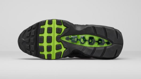 「ナイキ エア マックス 95」20周年を記念したオリジナルモデルが登場