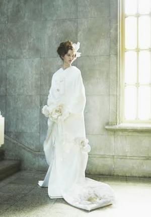 花職人が創るブライダル和装「結」、“染の花”をあしらった白無垢が発売