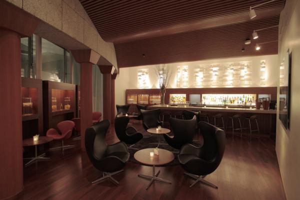 1日20食限定の“ザリガニ・パーティー”、青山の現代北欧レストランに登場