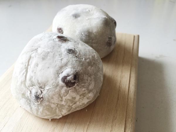 絶えぬ行列、原宿で30年愛される「瑞穂」の豆大福【Today's omiya】