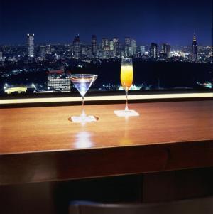 セルリアンタワー東急ホテルに、マンゴー使ったフローズンカクテル期間限定で登場