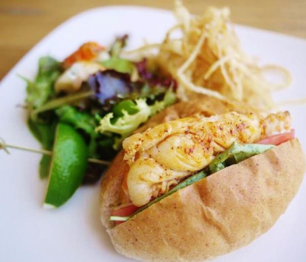 トミー バハマ銀座店＆横浜店でハワイアンイベント開催。ポスト・アサイーの“ピタヤ”スイーツも登場