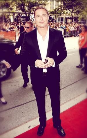 ベッカムやブラピら豪華セレブがガイ リッチー監督の挙式に出席 15年8月3日 ウーマンエキサイト 2 2