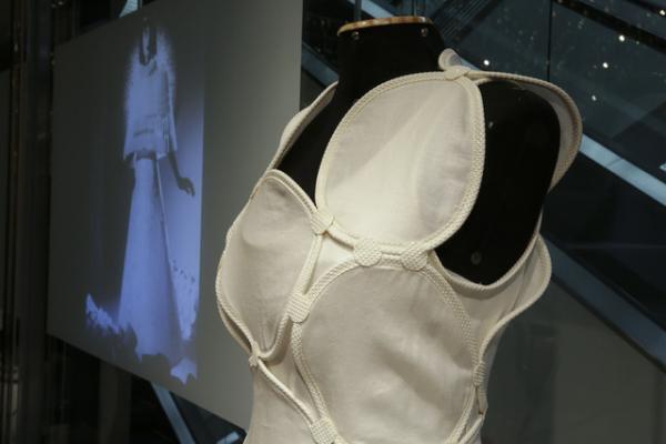 アーティストJUM NAKAO が見せるファッションの未来「テクノロジーが進化しても本質的なメッセージは変わらない」ーー【INTERVIEW】2/2