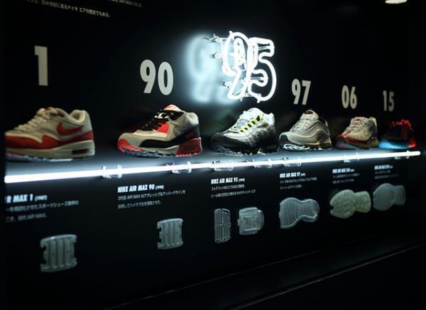 ナイキの“ホルマリン漬け”!?「AIR MAX 95」20周年記念エキシビジョンスペースが原宿に登場