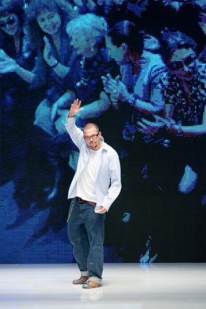 アレキサンダー・マックイーン＆ジャンポール・ゴルチエの軌跡を追う、ドキュメンタリーDVD発売