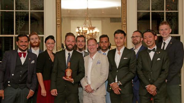 アンダーズ 東京「ルーフトップバー」の齋藤隆一、世界カクテルコンペで3位受賞