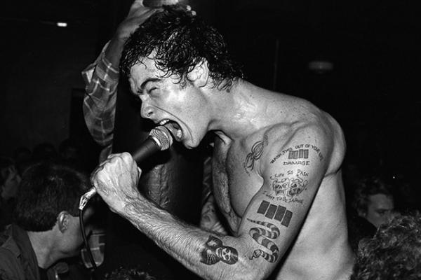 伝説のフリーマガジン『VICE MAGAZINE』最新号、日本で2年ぶりにリリース