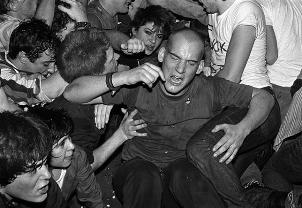 伝説のフリーマガジン『VICE MAGAZINE』最新号、日本で2年ぶりにリリース