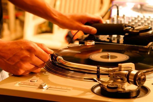 ホテルニューオータニの夏祭り、「大江戸紀尾井町祭」＆カジノが楽しめる「CASINO ＆ CLUB」開催