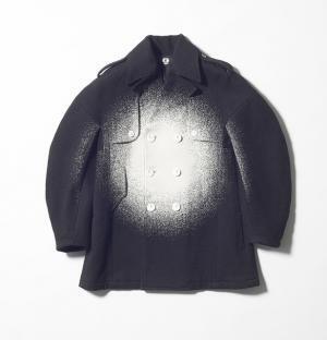 アンリアレイジ、「光で照らされた服」を伊勢丹メンズで販売！