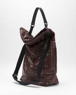 BAO BAOの阪急メンズ大阪店がリニューアル。別注の新型バッグを限定発売