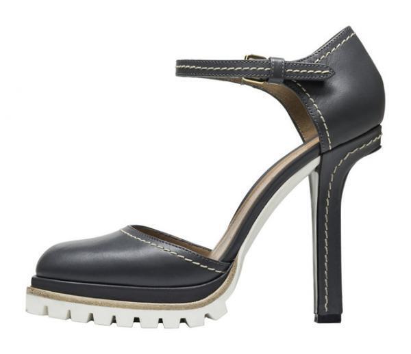 キャピタルソール×ステッチがポイント。MARNIの新作パンプス【Today's item】