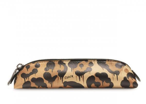 アニマルプリントを新解釈。コーチ×ゲイリー・ベースマン新作コレクション「ワイルド ビースト」