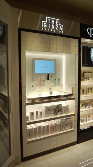 空港免税店でシェアNo.1！海外でウワサの日本の高級化粧品を訪日客がまとめ買い