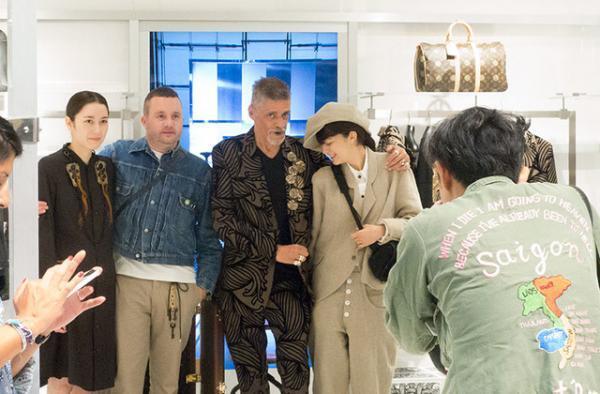 「テープカットは初めての体験」キム・ジョーンズがネメスに捧げたLVメンズが伊勢丹メンズ館に限定オープン