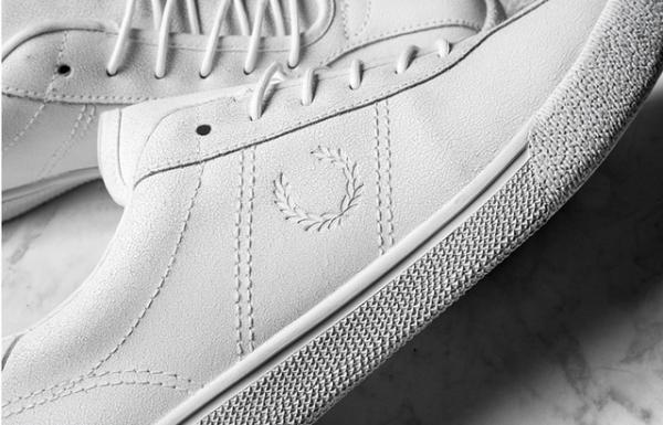 フレッドペリーが80年代のテニスシューズを復刻。オールホワイト＆オールレザー