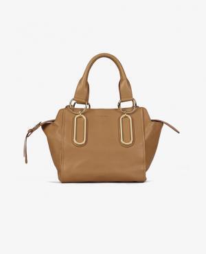 シーバイクロエ、メタルパーツが印象的な“クロエのDNA”受け継ぐ冬の新作バッグ発売