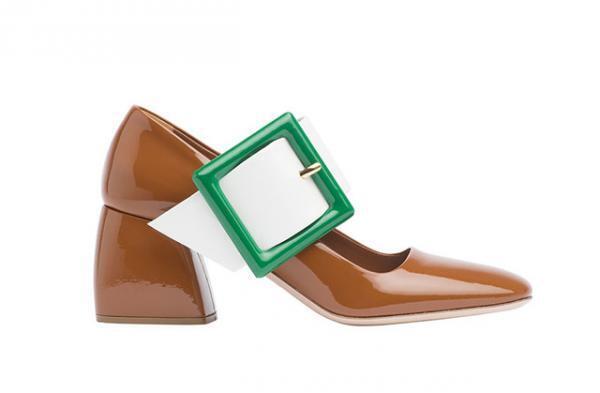 太バックル＆チャンキーヒールがPOP！ミュウミュウのレトロガーリーな新作パンプス【Today's item】