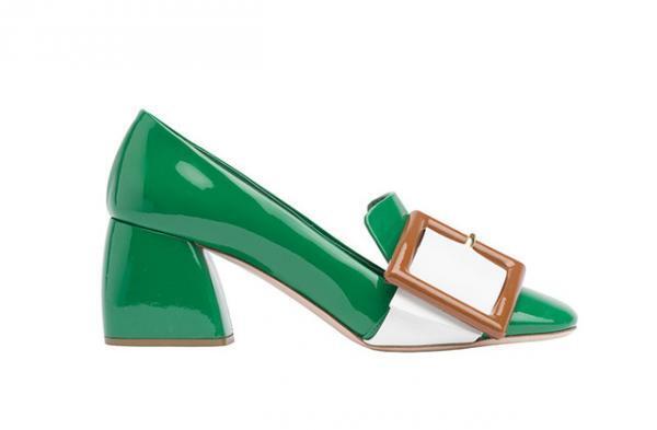 太バックル＆チャンキーヒールがPOP！ミュウミュウのレトロガーリーな新作パンプス【Today's item】