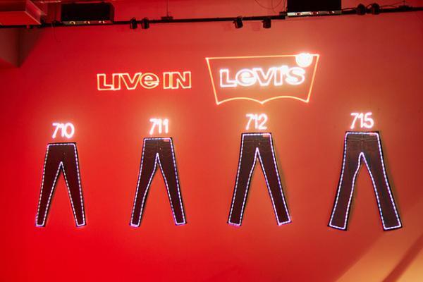 リーバイスのウィメンズジーンズが一新。美と自信を与える「LOT700」シリーズデビュー