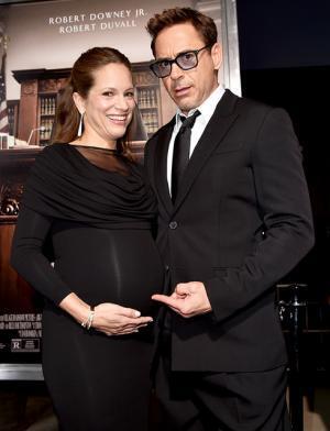 ロバート・ダウニーJr.、結婚10周年をインスタグラムでお祝い